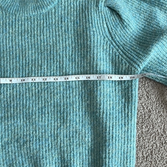 “Nasty Gal- Sweater size medium” - Picture 3 of 8